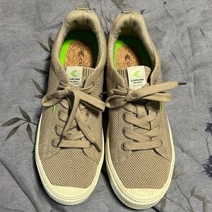 CARIUMA | Sand Sneaker